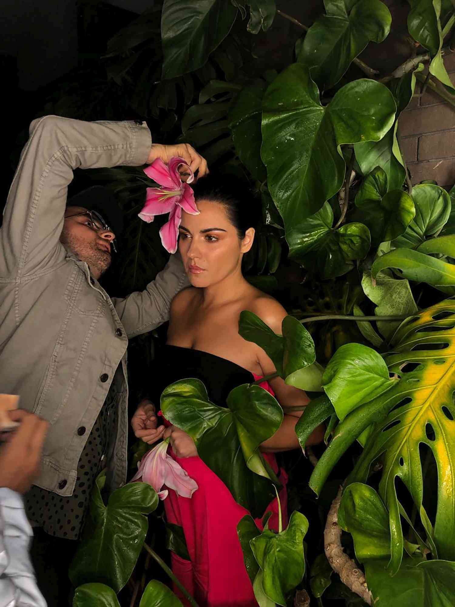 HQ
