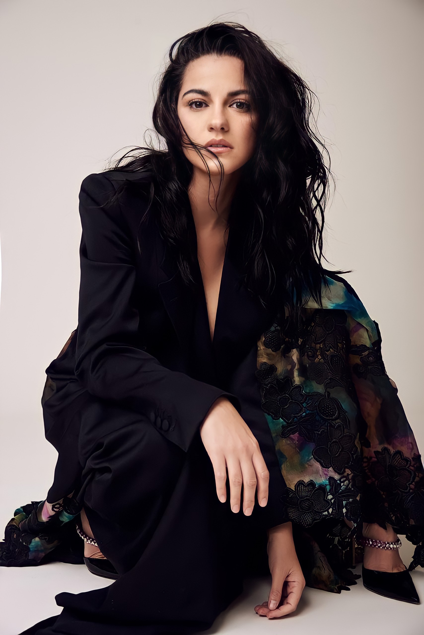HQ
HQ