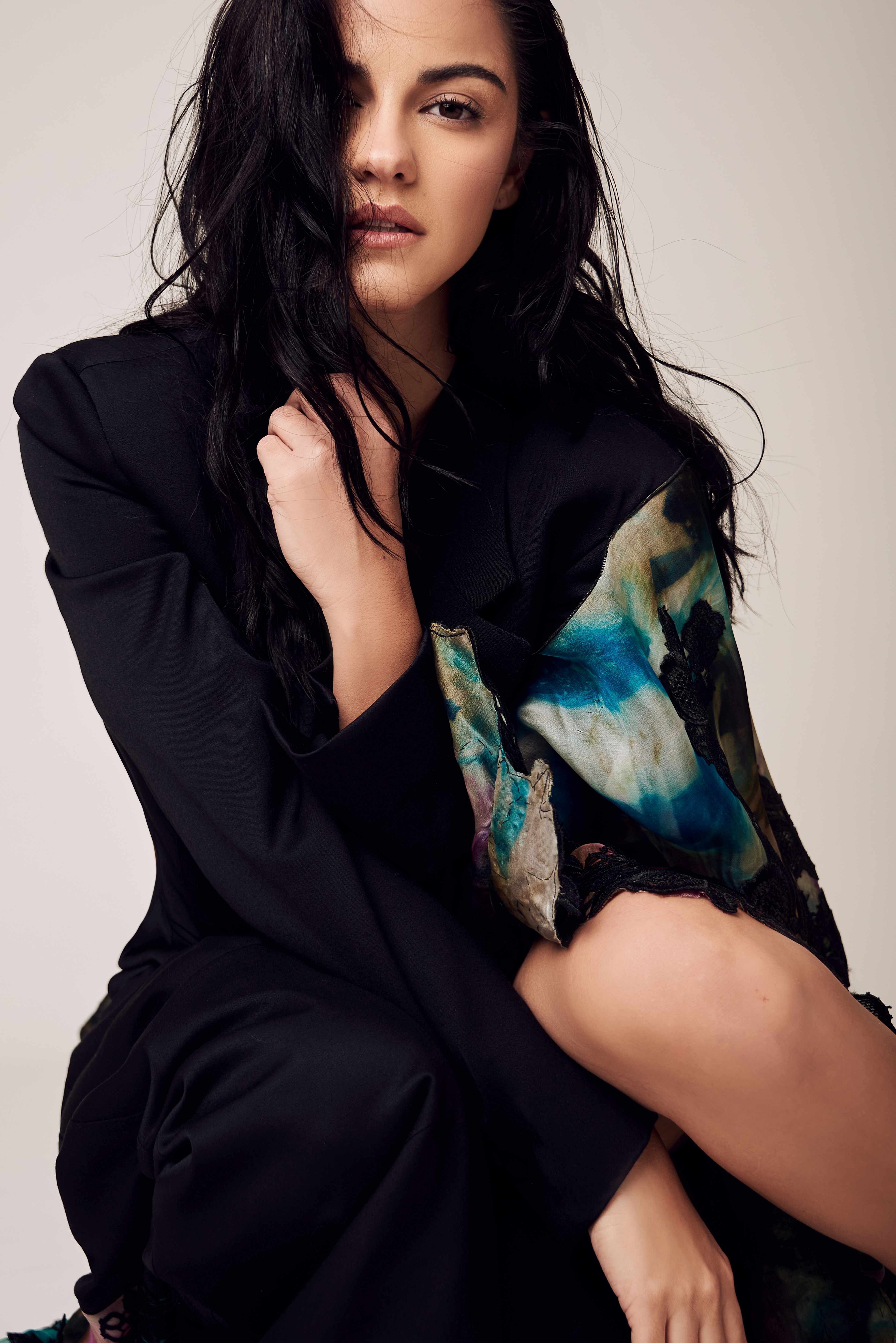 UHQ
