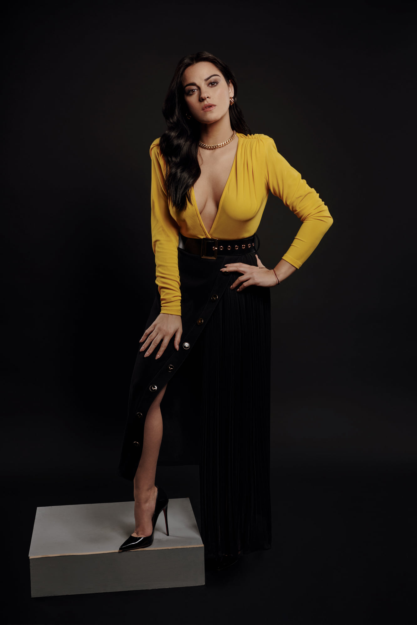 HQ
