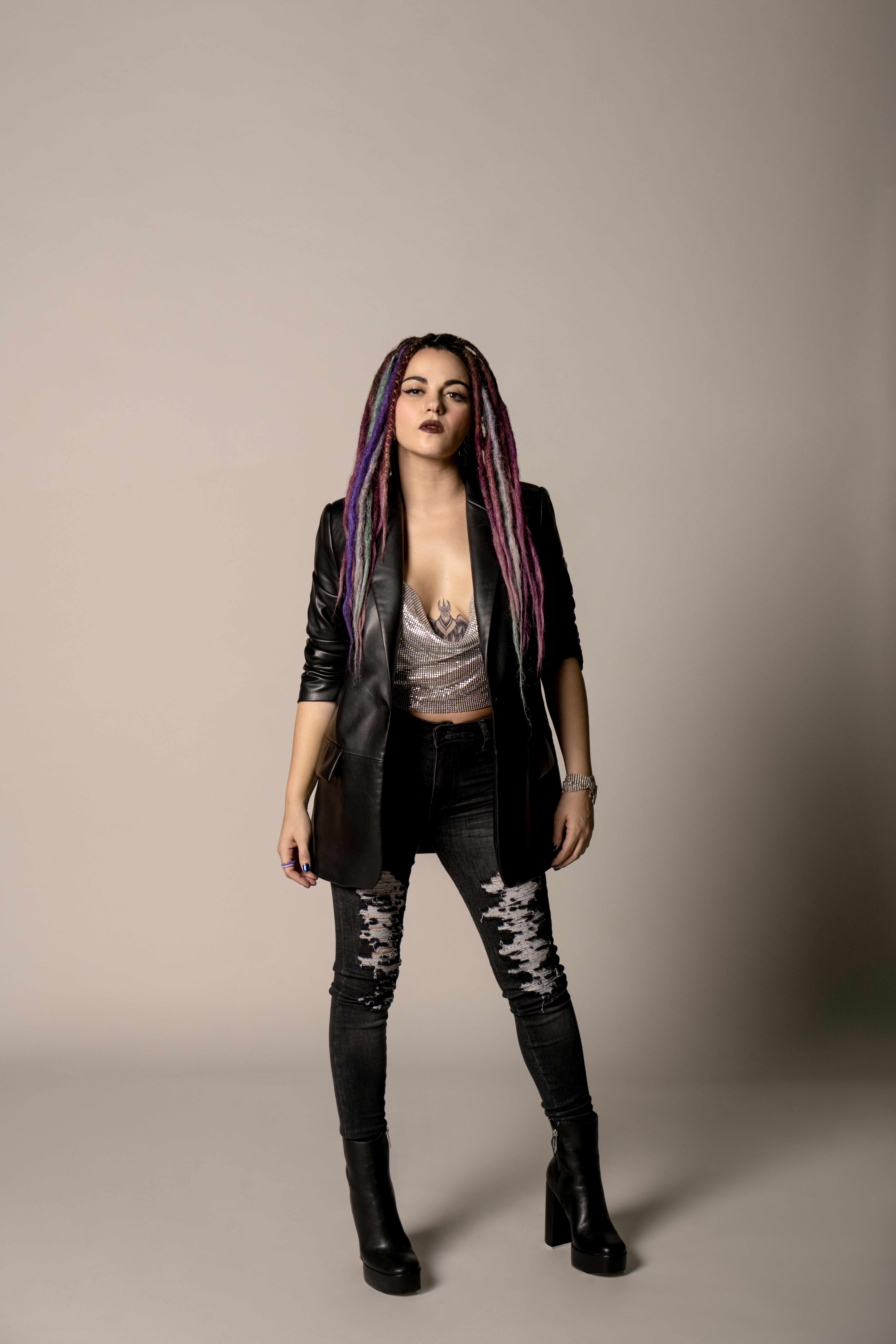 UHQ
UHQ