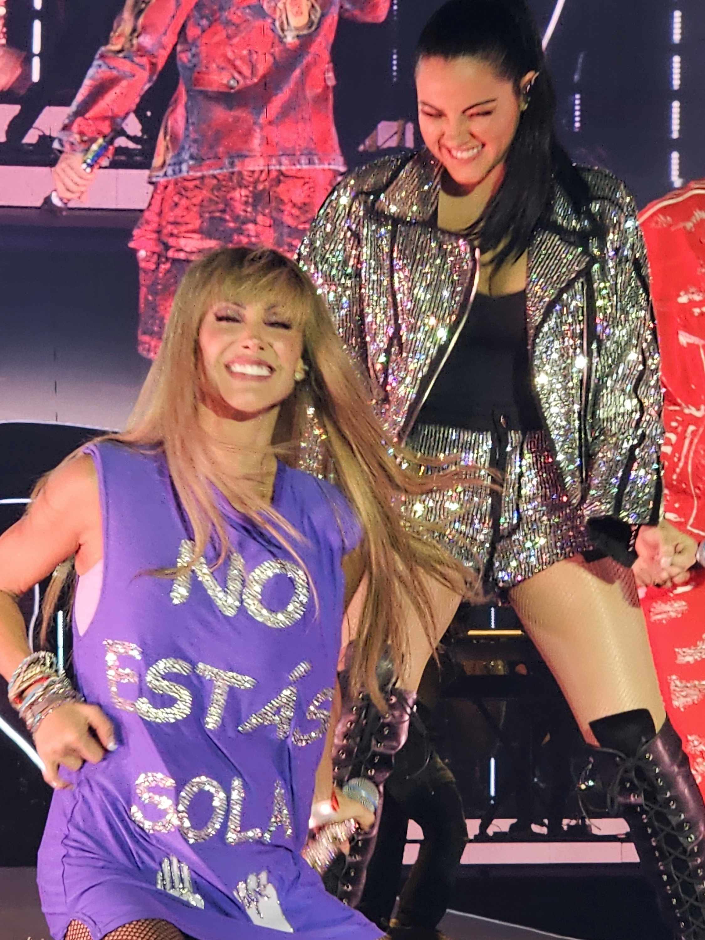 HQ
