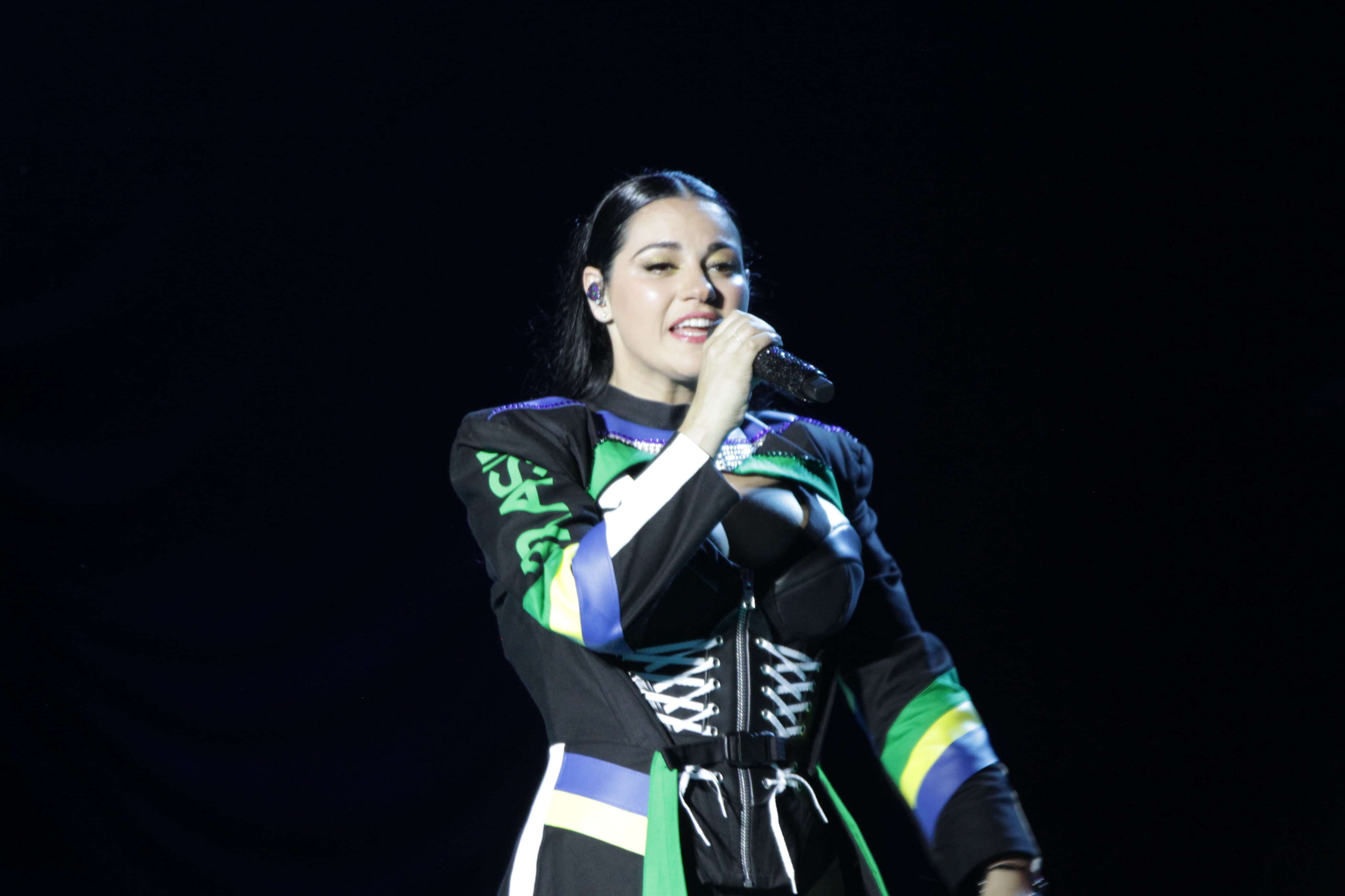 HQ
