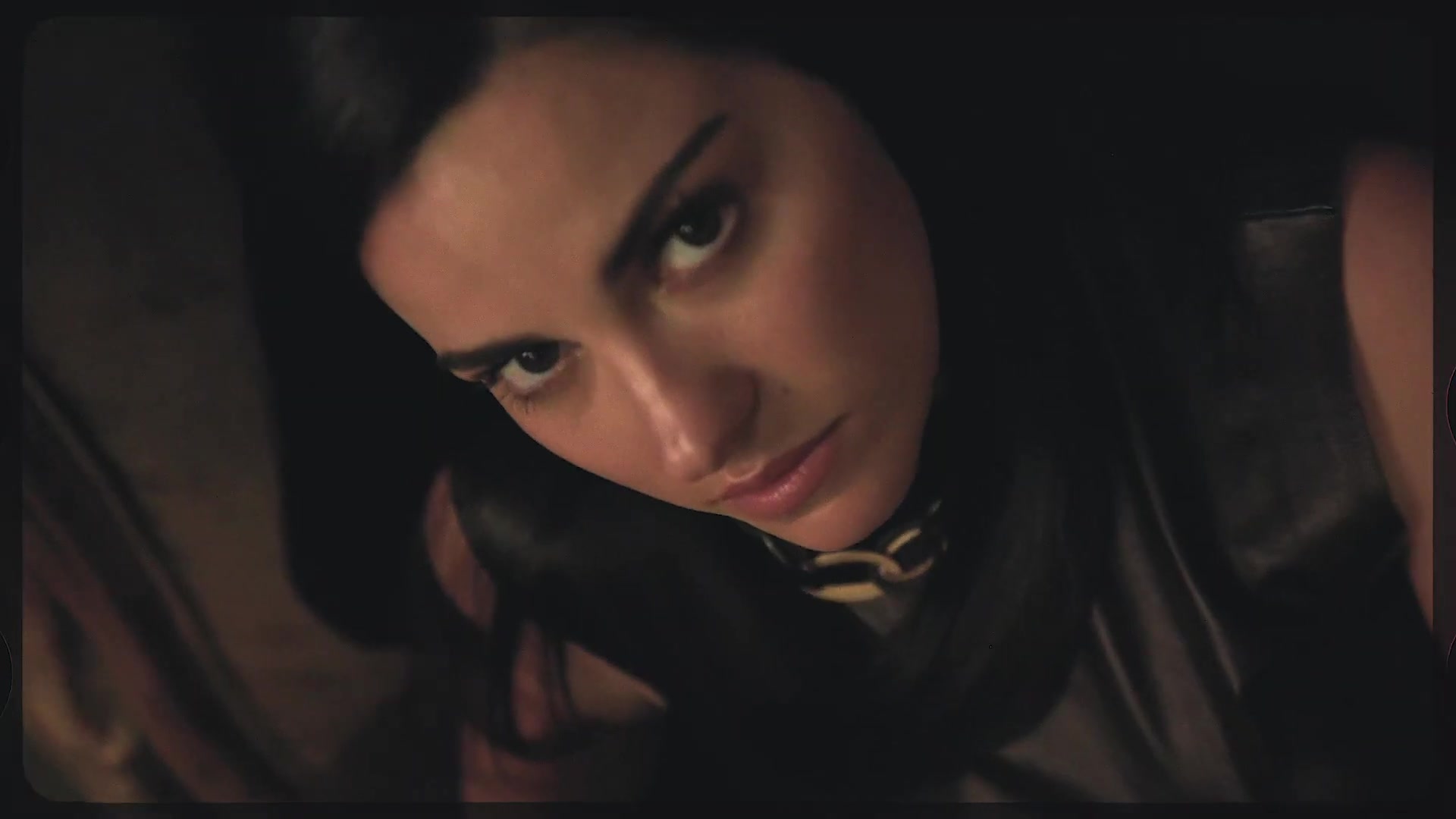 Alta_dose_de_talento-_Maite_Perroni_para_a_L_Officiel_Brasil_Full-HD_077.jpg