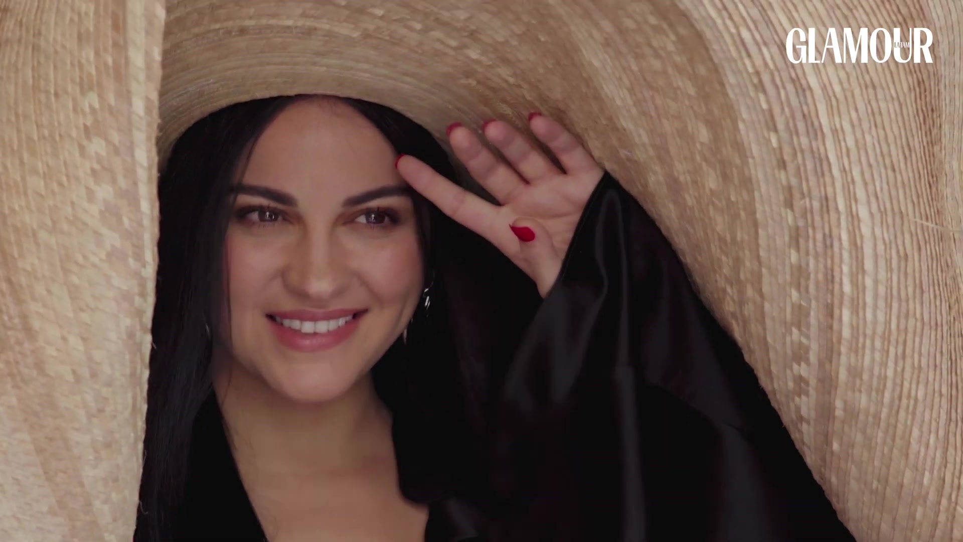 Maite_Perroni__si_tu_crees_en_ti_lo_puedes_lograr___Glamour_Mexico_3172.jpg
