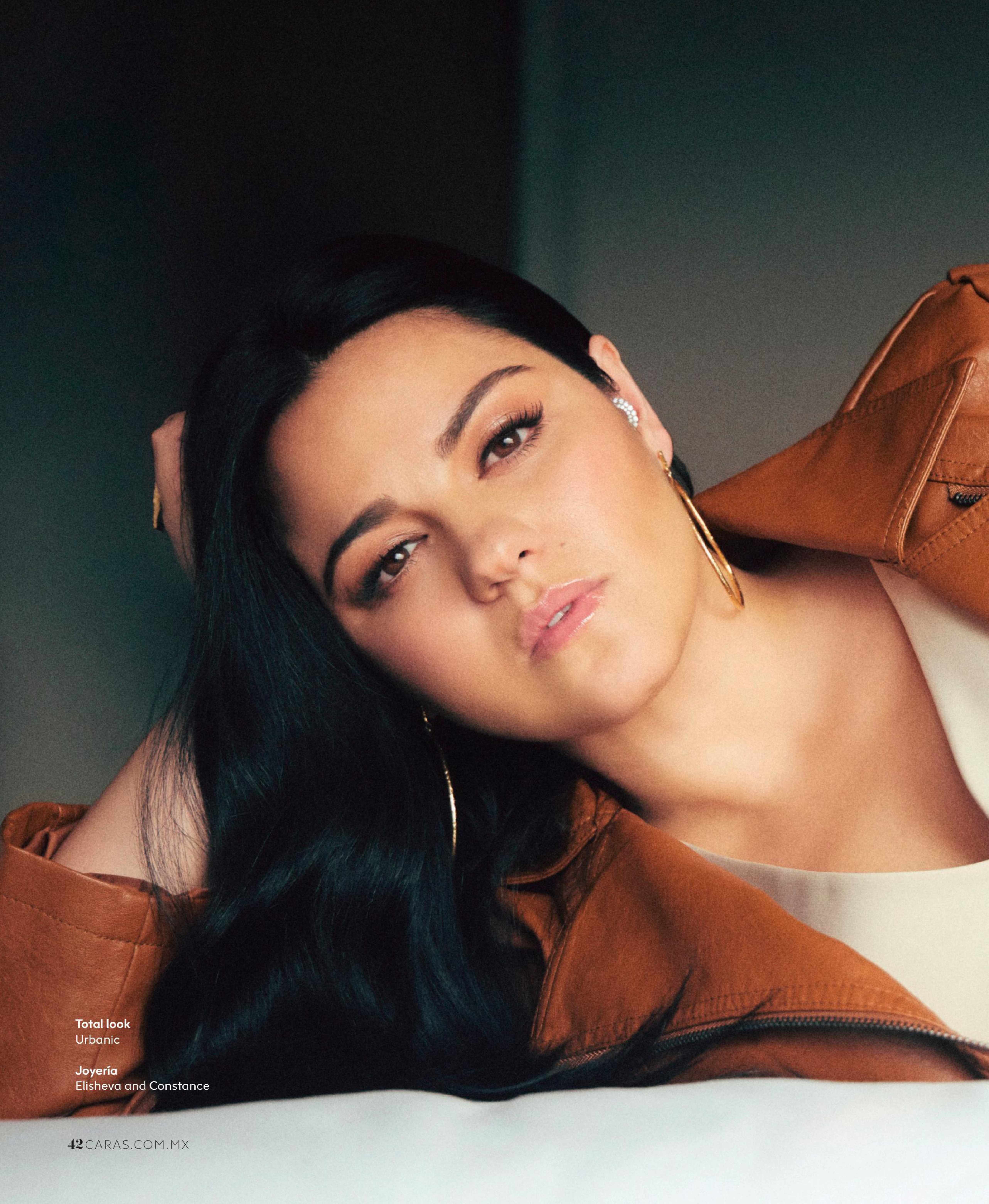 UHQ
