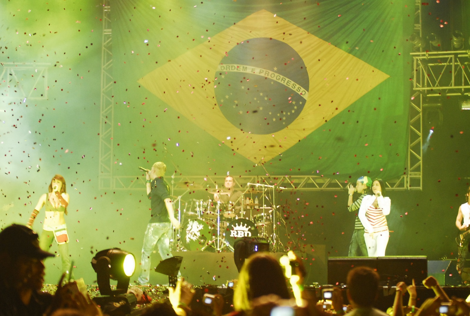 show-rbd-recife-2006-037.jpg show-rbd-recife-2006-037.jpg