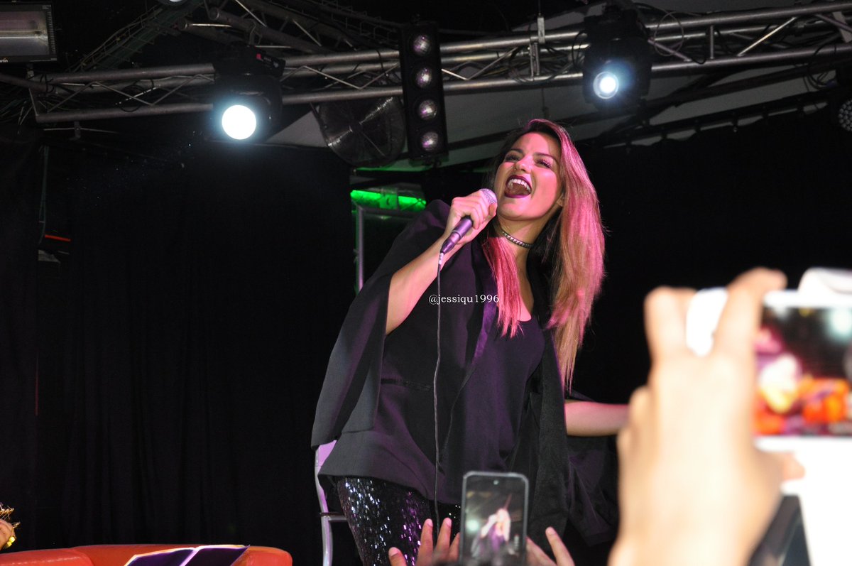 HQ
