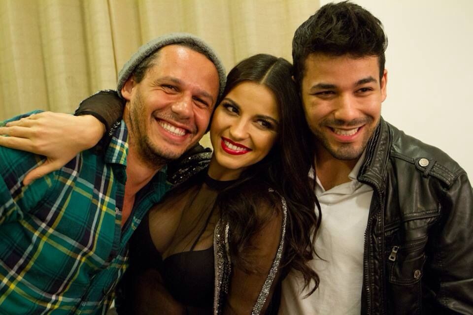 maite-perroni-bastidores-show-thiaguinho-2013-005.jpg
