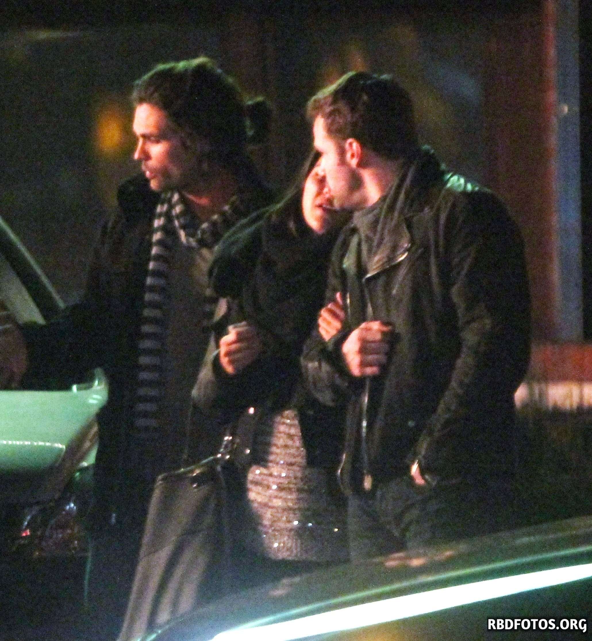 HQ
HQ