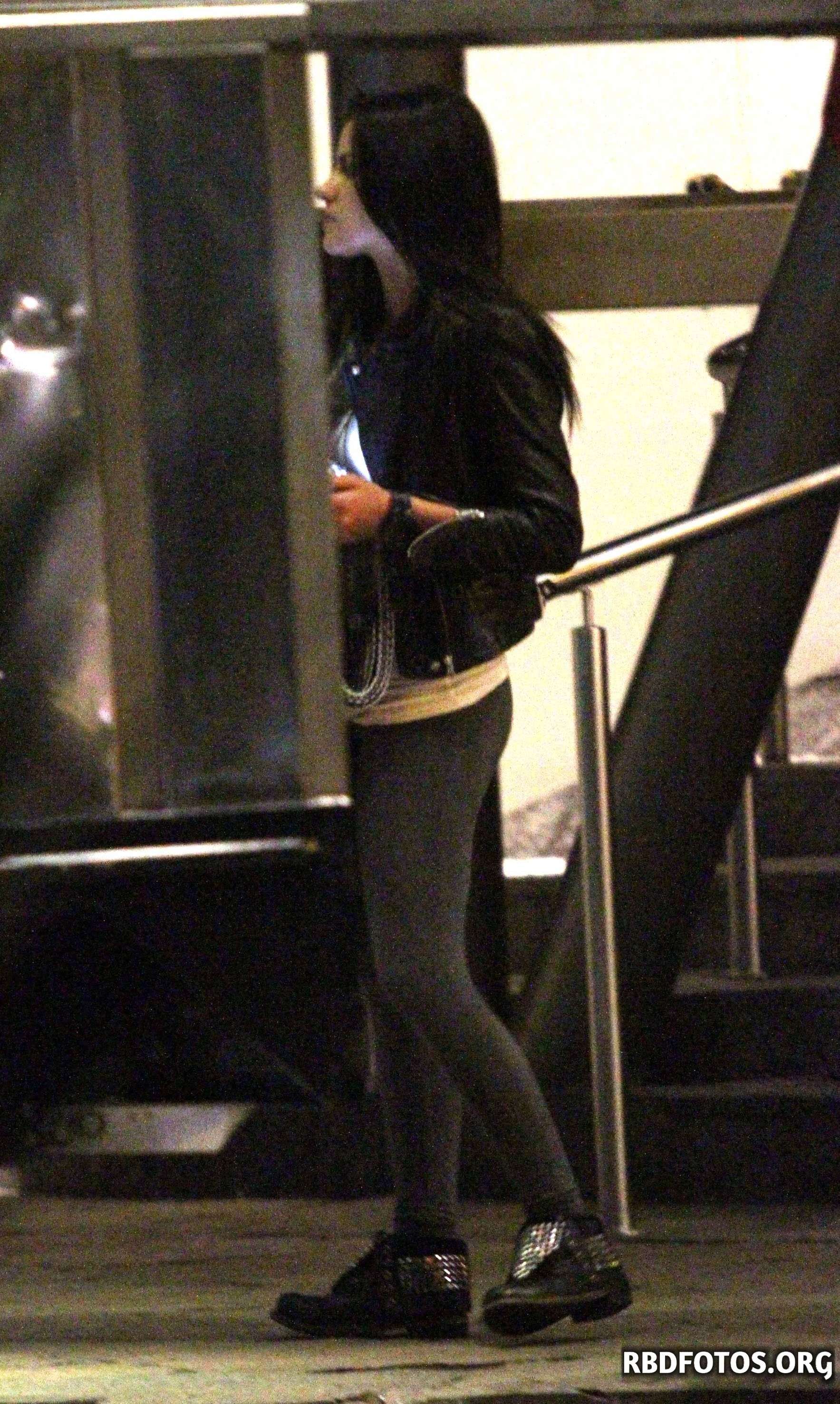 HQ
