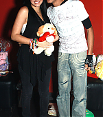 Maite_Perroni_BR_Tour_Meet_Santos_2010_147_-_original.jpg