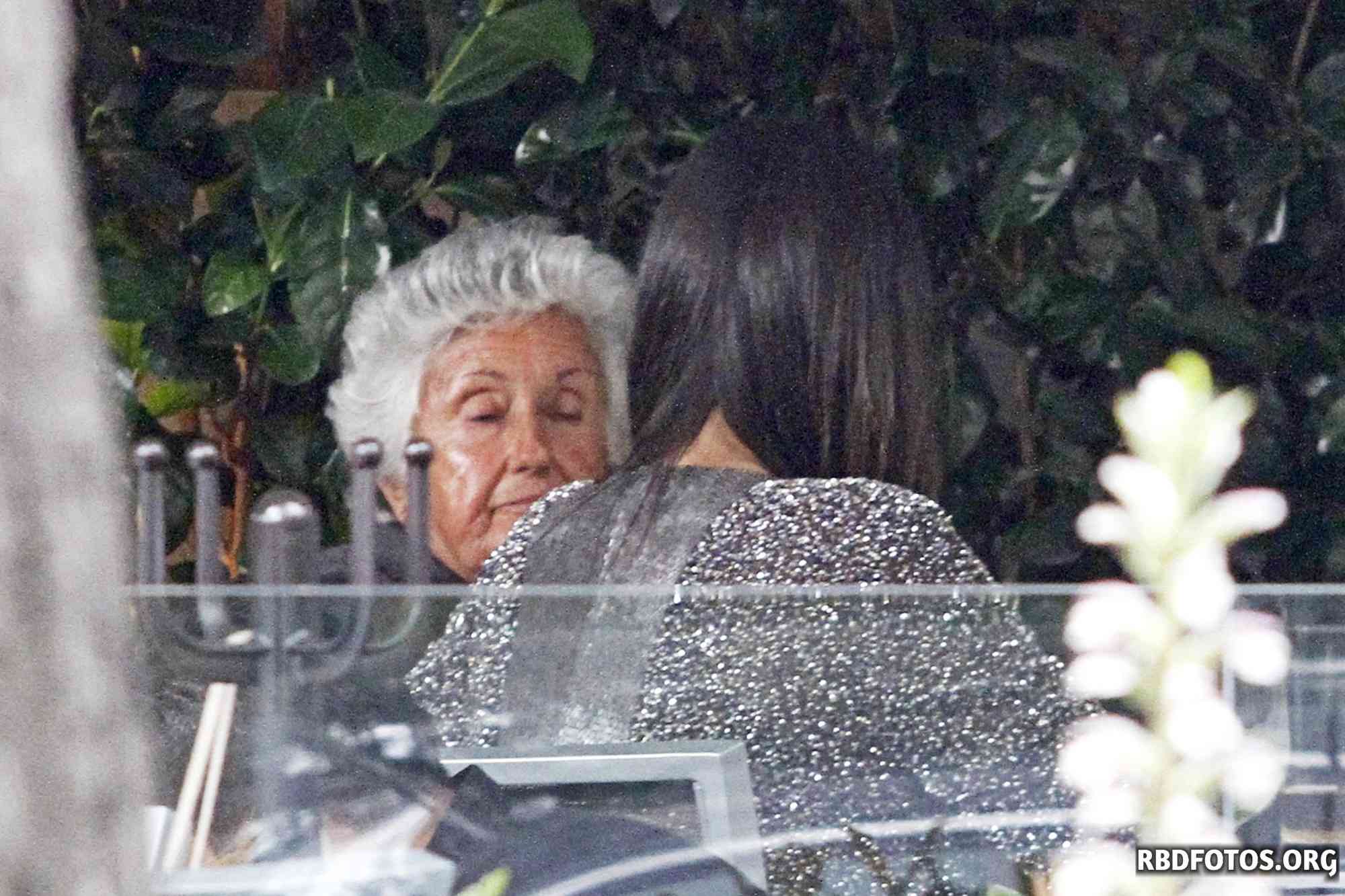 HQ
